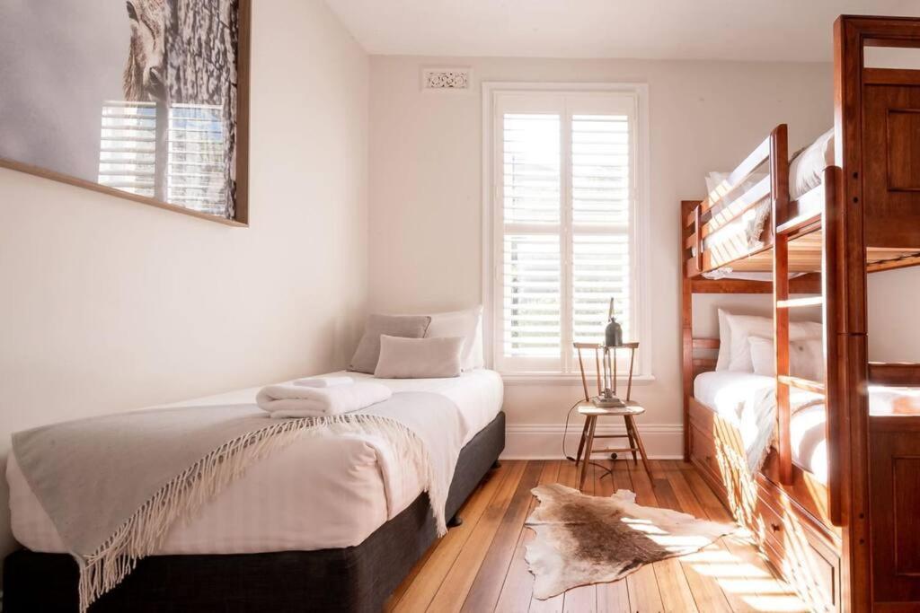 Historic Beauty In The Cbd! Parking And Wifi Apartment ลอนเชสตัน ภายนอก รูปภาพ